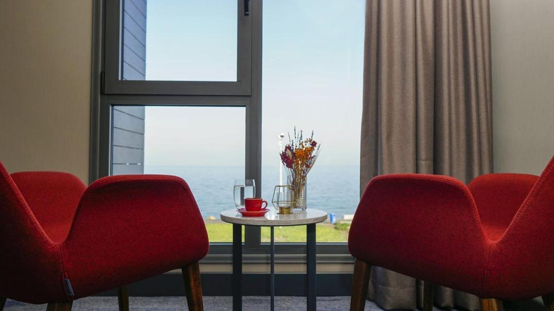 Rudis Hotel Narlidere Buitenkant foto