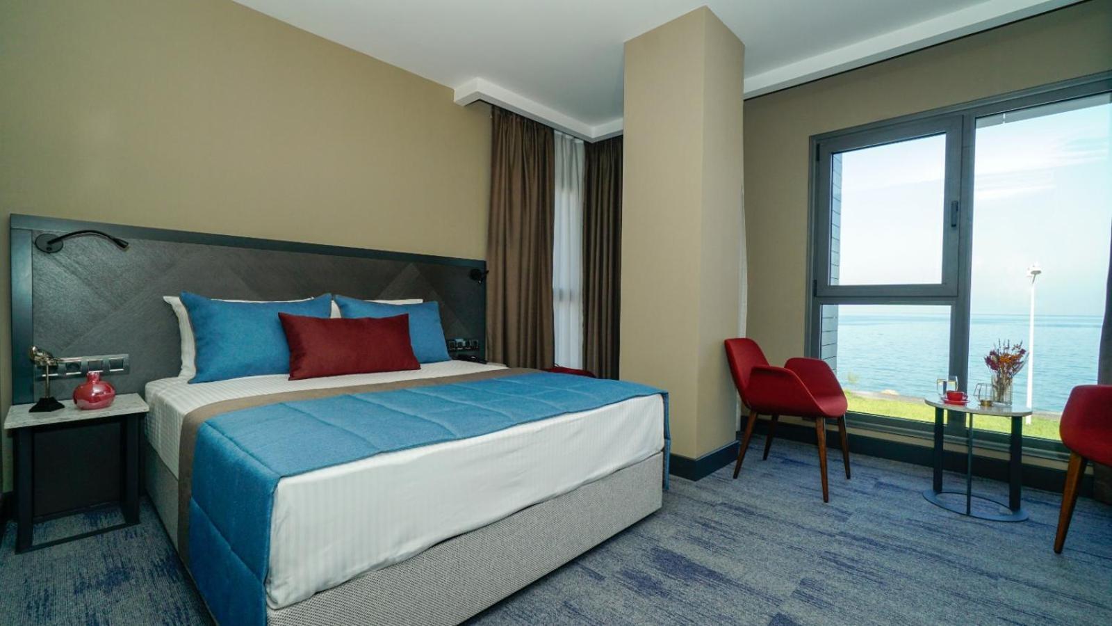 Rudis Hotel Narlidere Buitenkant foto