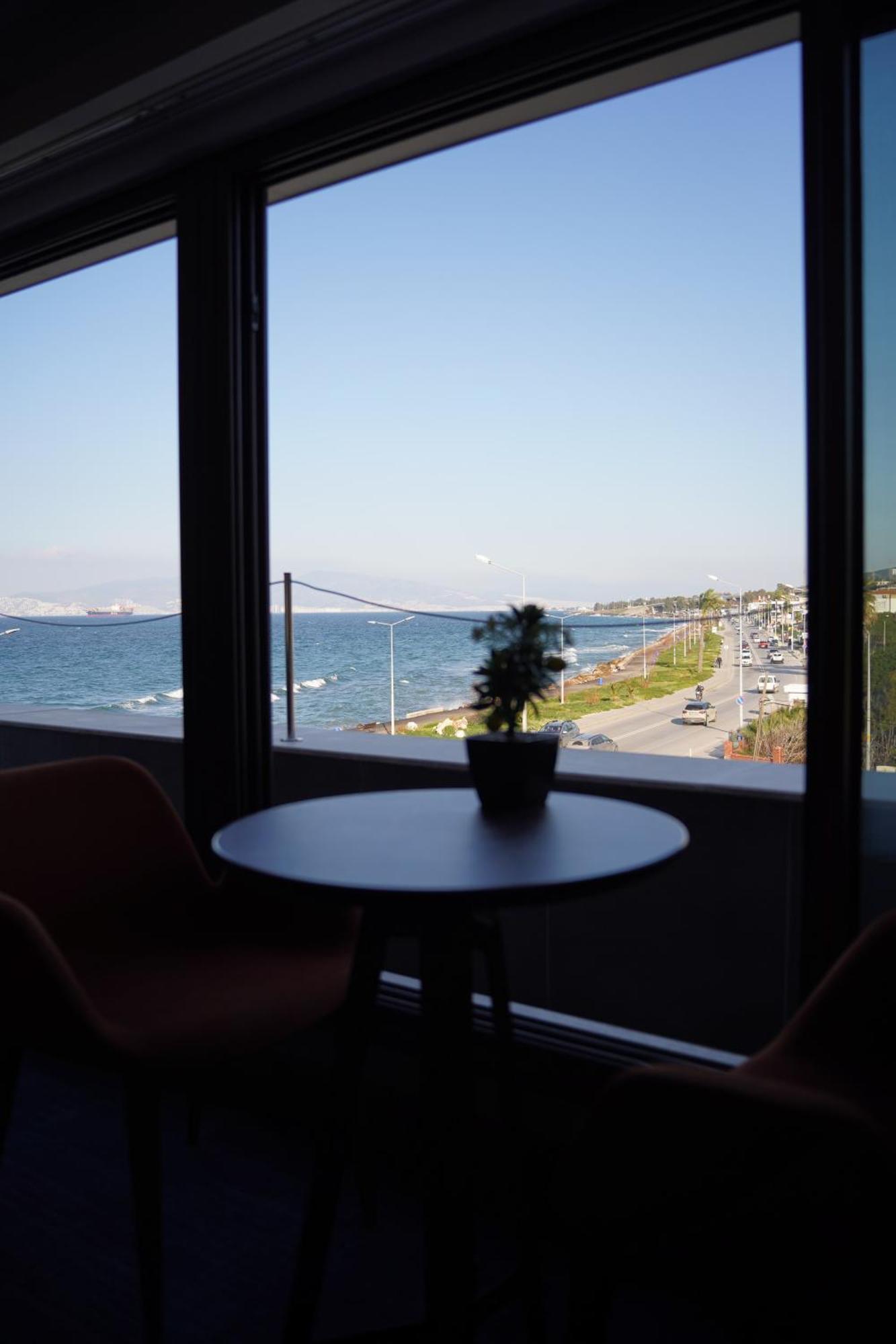 Rudis Hotel Narlidere Buitenkant foto