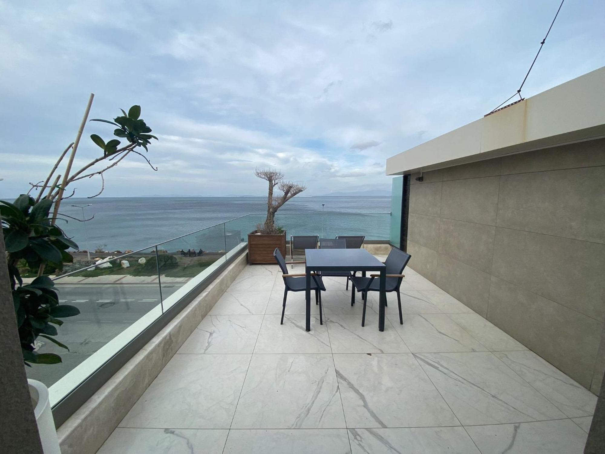 Rudis Hotel Narlidere Buitenkant foto