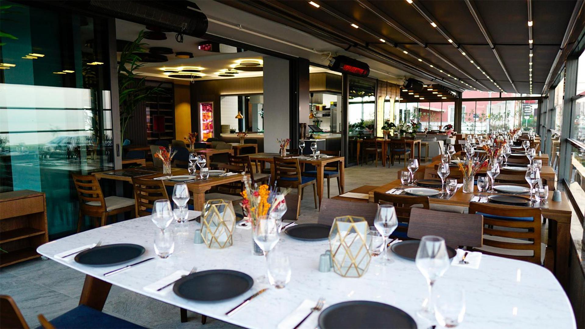 Rudis Hotel Narlidere Buitenkant foto